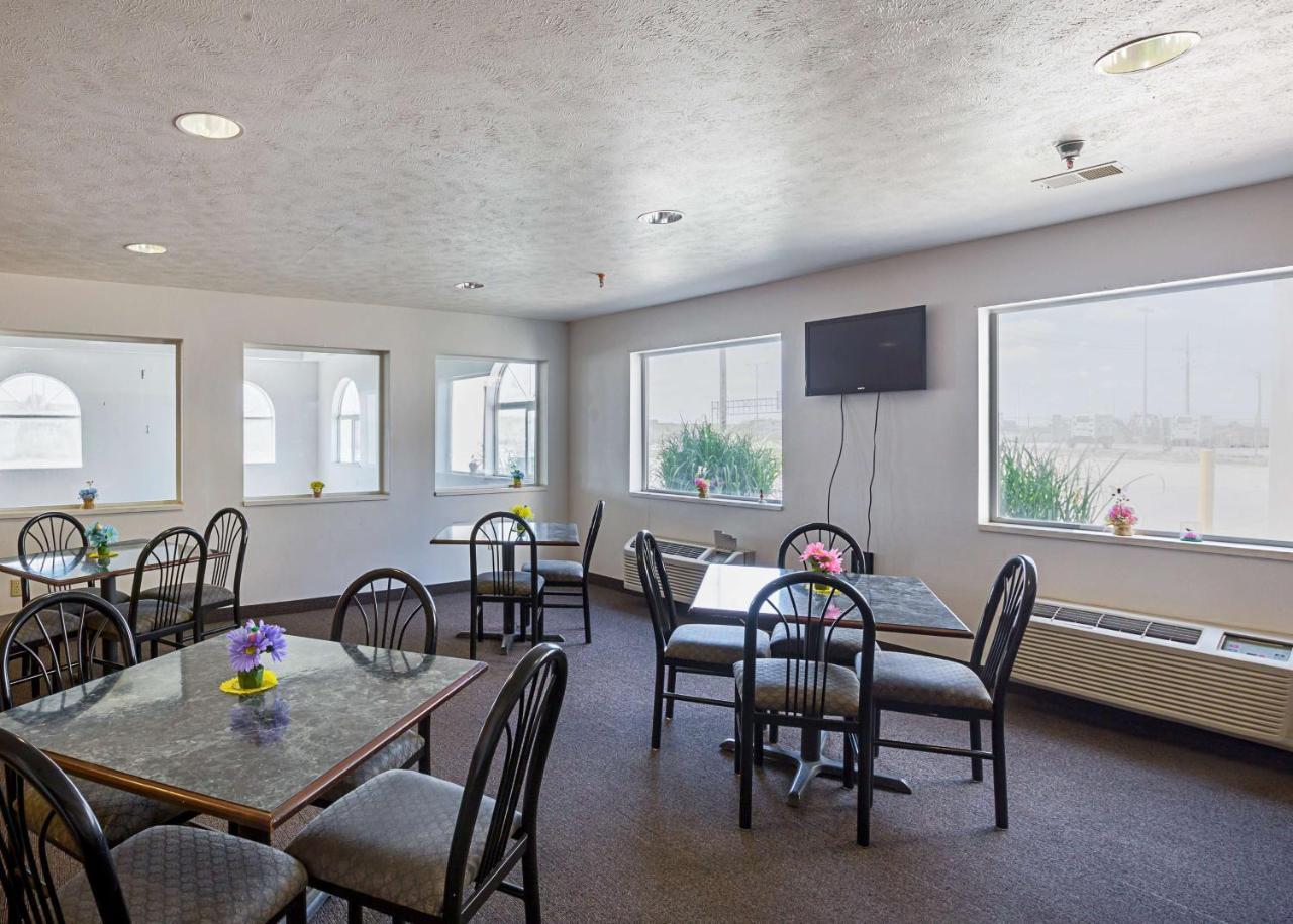 Motel 6 Omaha - Iat West Экстерьер фото