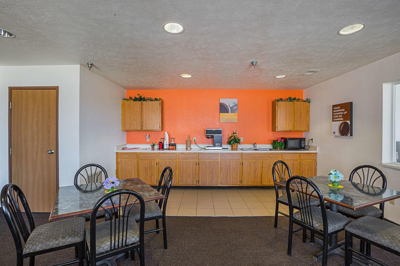 Motel 6 Omaha - Iat West Экстерьер фото